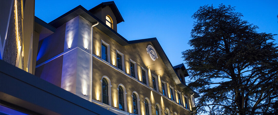 Hôtel Le Pélican - Là où le Lac d’Annecy vous emmène au bout du monde. - Annecy, France