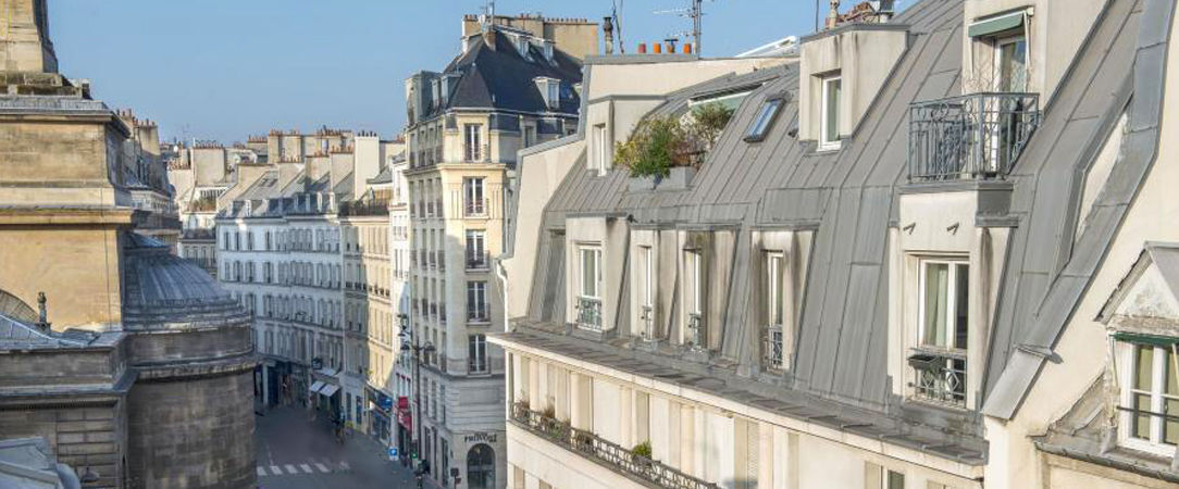 Hôtel Bloum - Enchanting, colourful stay in one of Paris’s trendiest neighbourhoods - Paris, France