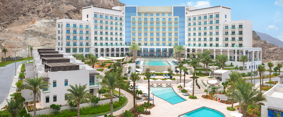 Address Beach Resort Fujairah ★★★★★ - Une nouvelle adresse émiratie face aux eaux azurs de l’océan Indien. - Fujairah, Émirats arabes unis