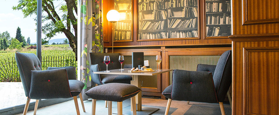 Ermitage de Corton ★★★★ - A cosy family inn with four-star wine pedigree. - Burgundy, France