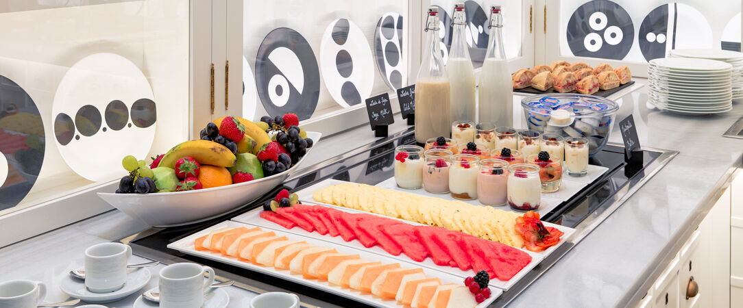 H10 Universitat ★★★★ - A central stay in the cosmopolitan city of Barcelona. - Barcelona, Spain