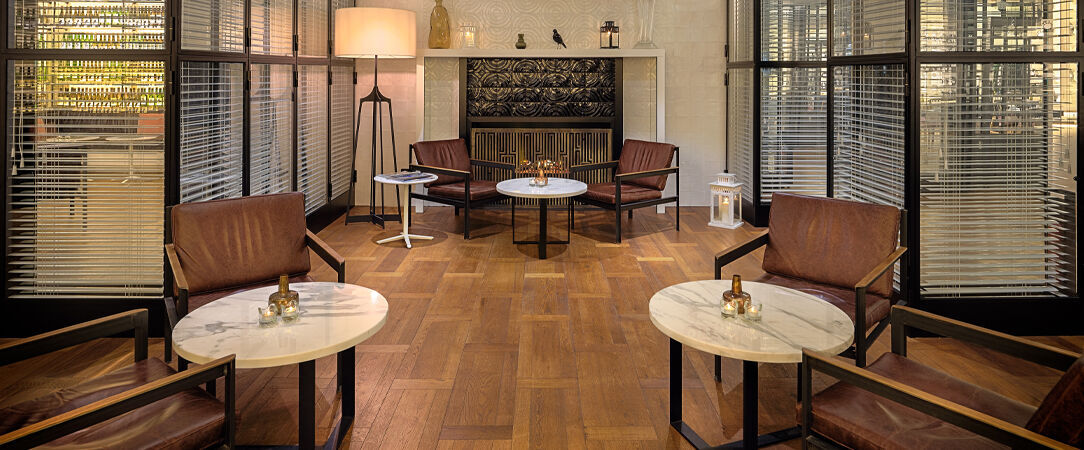 H10 Universitat ★★★★ - A central stay in the cosmopolitan city of Barcelona. - Barcelona, Spain