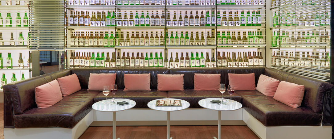 H10 Universitat ★★★★ - A central stay in the cosmopolitan city of Barcelona. - Barcelona, Spain