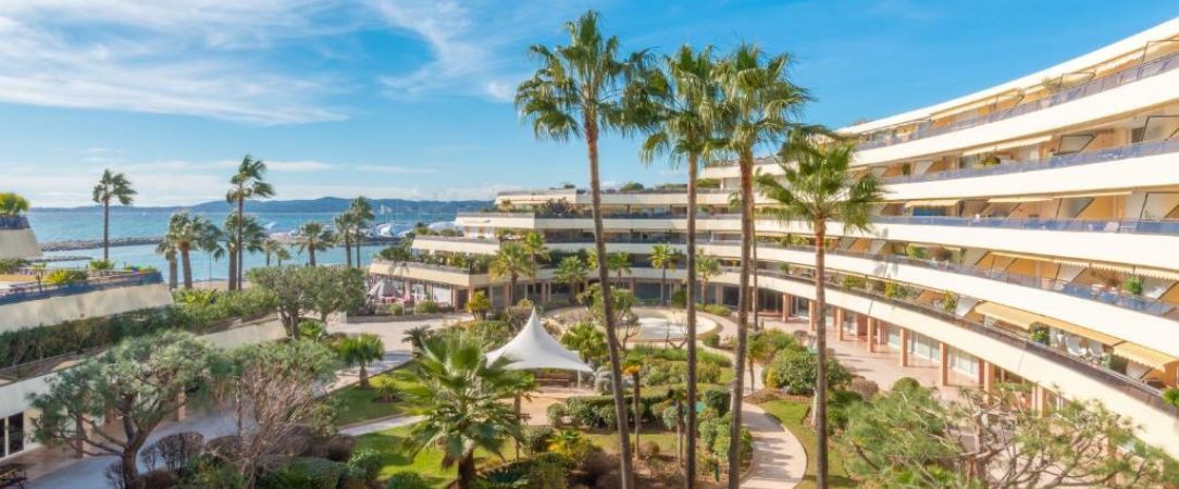 Holiday Inn Nice - Port St Laurent ★★★★ - Une somptueuse adresse niçoise face à la Méditerranée. - Nice, France