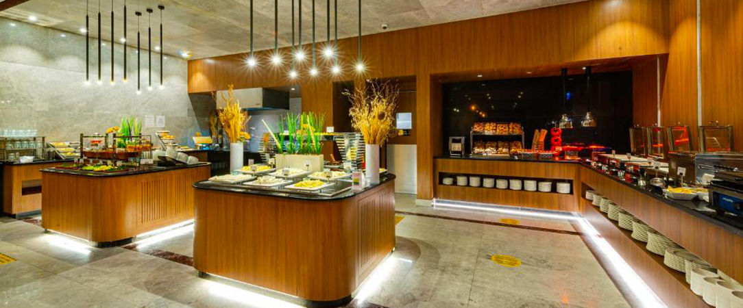 The Craton Hotel ★★★★★ - Overlooking the Bosporus bridge from a family run luxury resort. - Istanbul, Turkey