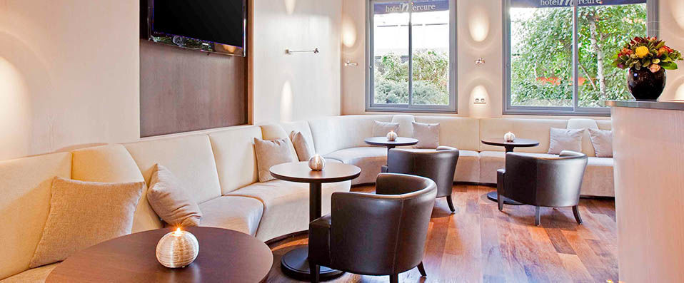 Mercure Paris 15 Porte de Versailles ★★★★ - Last Minute - A chic getaway in Paris’ 15th arrondissement. - Paris, France