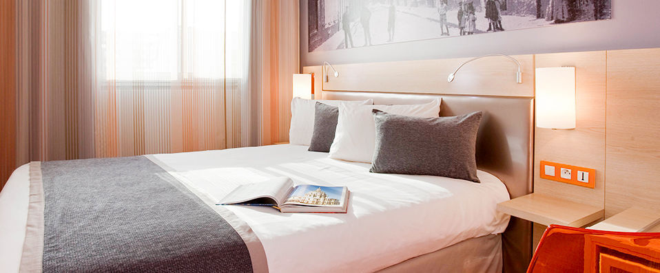 Mercure Paris 15 Porte de Versailles ★★★★ - Last Minute - A chic getaway in Paris’ 15th arrondissement. - Paris, France