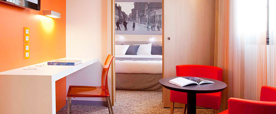 Mercure Paris 15 Porte de Versailles ★★★★ - Last Minute - A chic getaway in Paris’ 15th arrondissement. - Paris, France