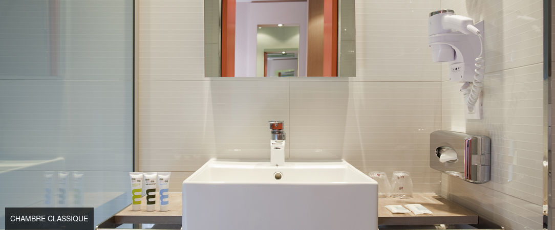 Mercure Paris 15 Porte de Versailles ★★★★ - Vivez la douceur de vivre parisienne dans le 15e arrondissement. - Paris, France