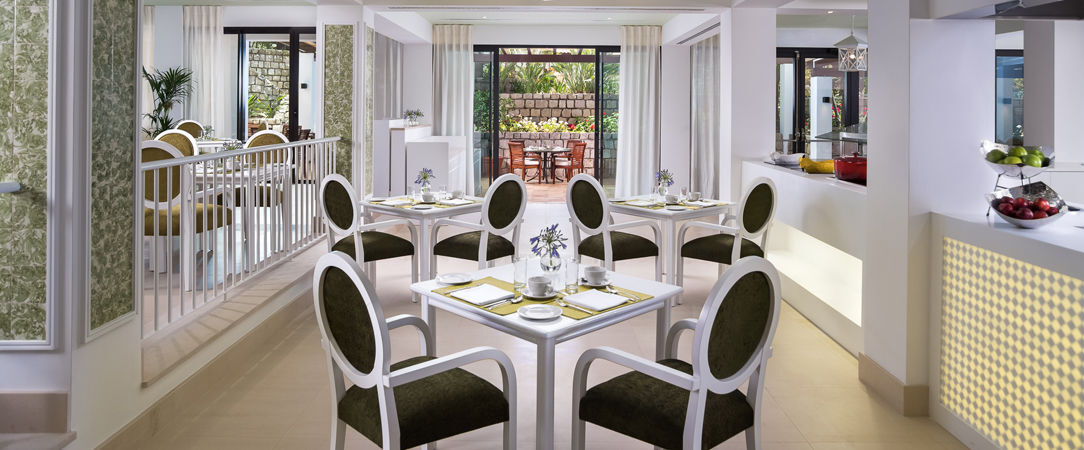 Pine Cliffs Resort ★★★★★ - Escape to the beautiful cliffs of Algarve. - Albufeira, Portugal