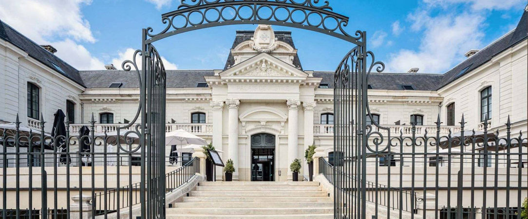 Best Western Premier Hotel de la Cité Royale ★★★★ - Unique and relaxing stay in central France. - Centre, France