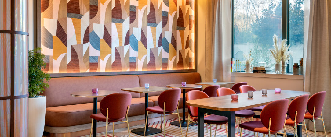 AC Hotel Paris Porte Maillot by Marriott ★★★★ - Explore Paris in elegance from the 17th arrondissement. - Paris, France