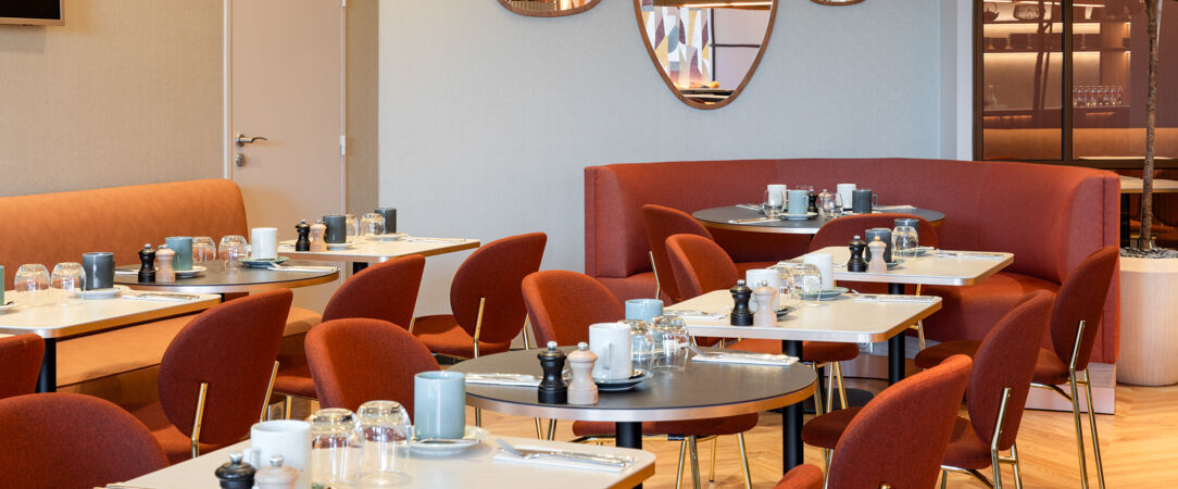 AC Hotel Paris Porte Maillot by Marriott ★★★★ - Explore Paris in elegance from the 17th arrondissement. - Paris, France