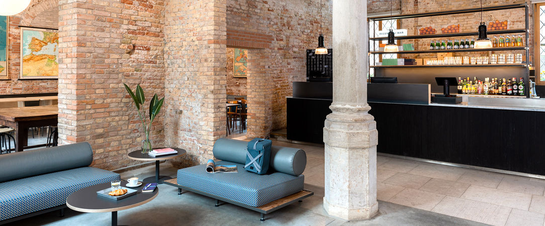 Combo Venezia - Experience true Venice from a historical venue. - Venice, Italy
