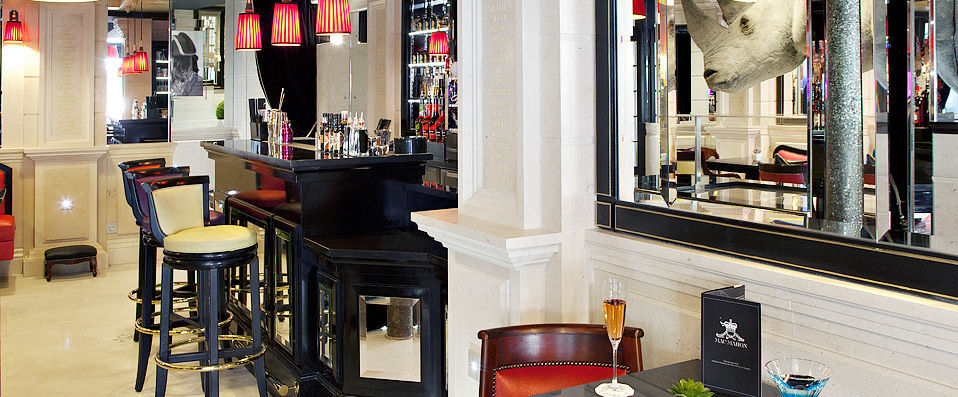 Champs Elysées Mac Mahon ★★★★★ - Large rooms and Empire-style luxury, all within sight of the Arc de Triomphe. - Paris, France