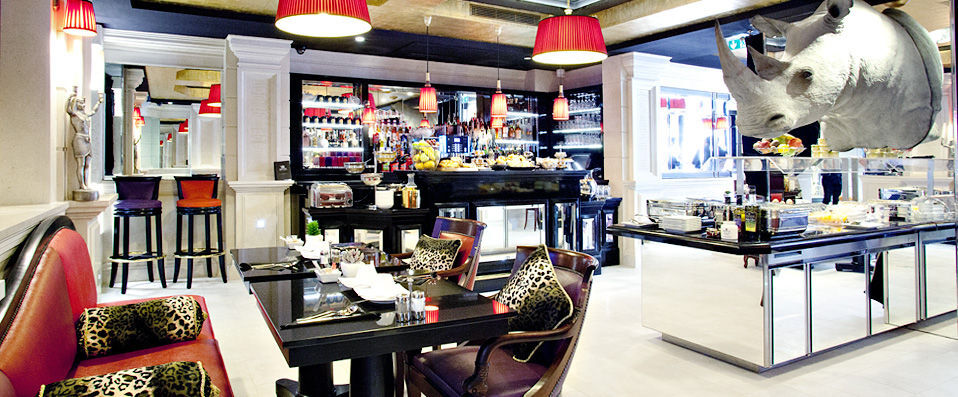 Champs Elysées Mac Mahon ★★★★★ - Large rooms and Empire-style luxury, all within sight of the Arc de Triomphe. - Paris, France
