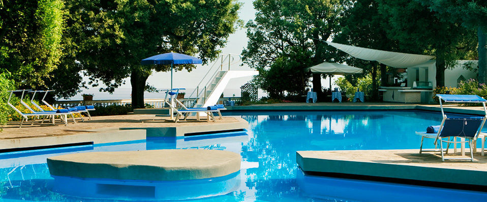 Parco dei Principi ★★★★★ - Sixties design splendour and luxury services overlooking the blue of the Bay of Naples. - Sorrento, Italy