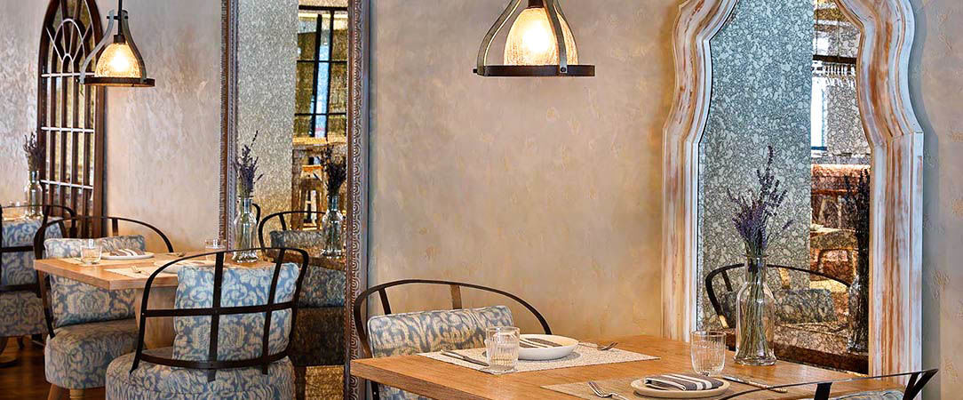 The St Regis Downtown Dubai ★★★★★ - Luxury escape to ultramodern Dubai. - Dubai, United Arab Emirates