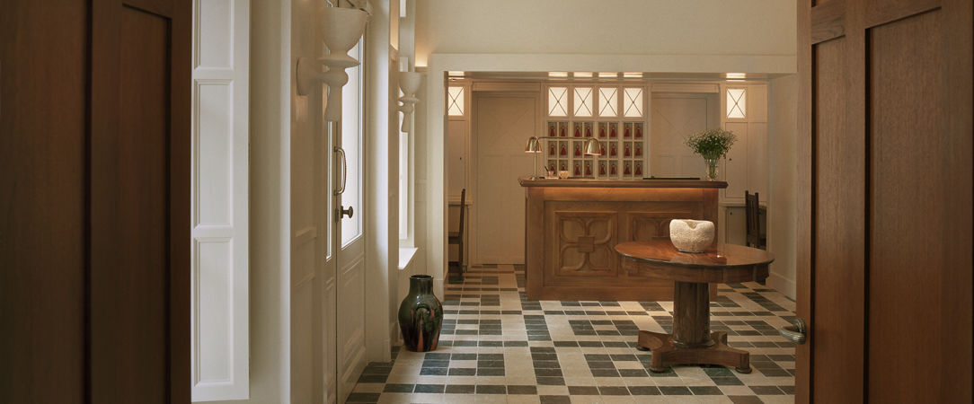 Château Voltaire ★★★★★ - Authentic & magical château in the historical epicentre of Paris - Paris, France