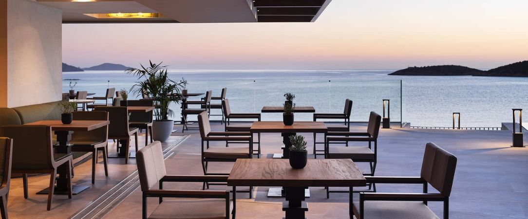 NIKO Seaside Resort MGallery ★★★★★ - Adults Only 16+ - La quintessence du luxe et du design suspendue entre ciel et mer. - Crète, Grèce