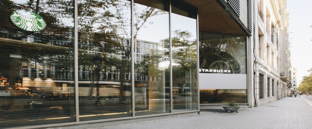 B Hotel - B-smart and book into one of Barcelona’s trendiest hotels. - Barcelona, Spain