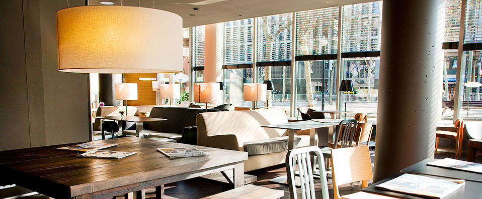 B Hotel - B-smart and book into one of Barcelona’s trendiest hotels. - Barcelona, Spain