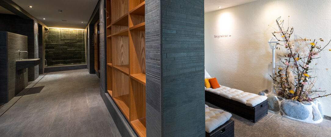 Romantik Hotel Schweizerhof ★★★★★ - Last Minute - In the very heart of green Grindelwald - Canton of Bern, Switzerland