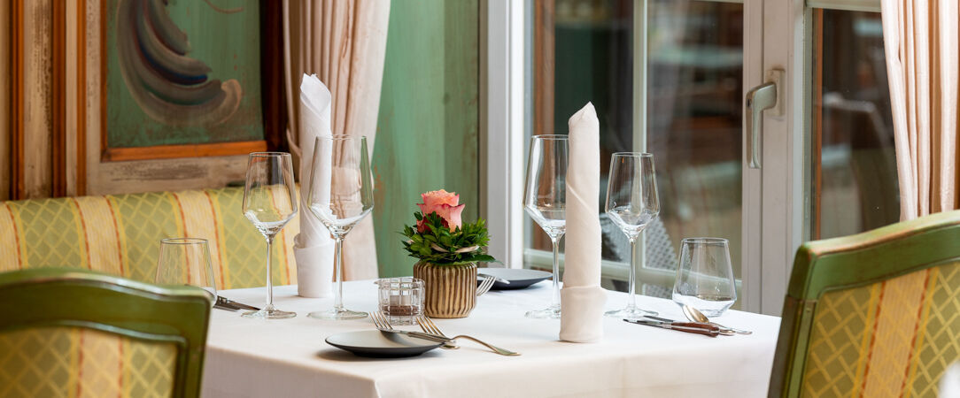 Romantik Hotel Schweizerhof ★★★★★ - Last Minute - In the very heart of green Grindelwald - Canton of Bern, Switzerland