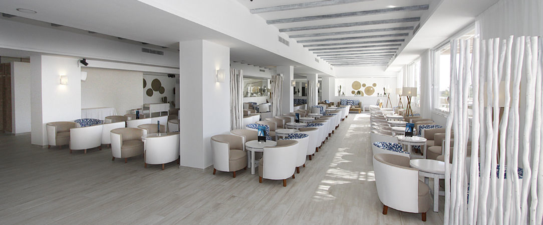 Portinatx Beach Club Hotel ★★★★ - Une adresse à l’image de l’île blanche. - Ibiza, Espagne