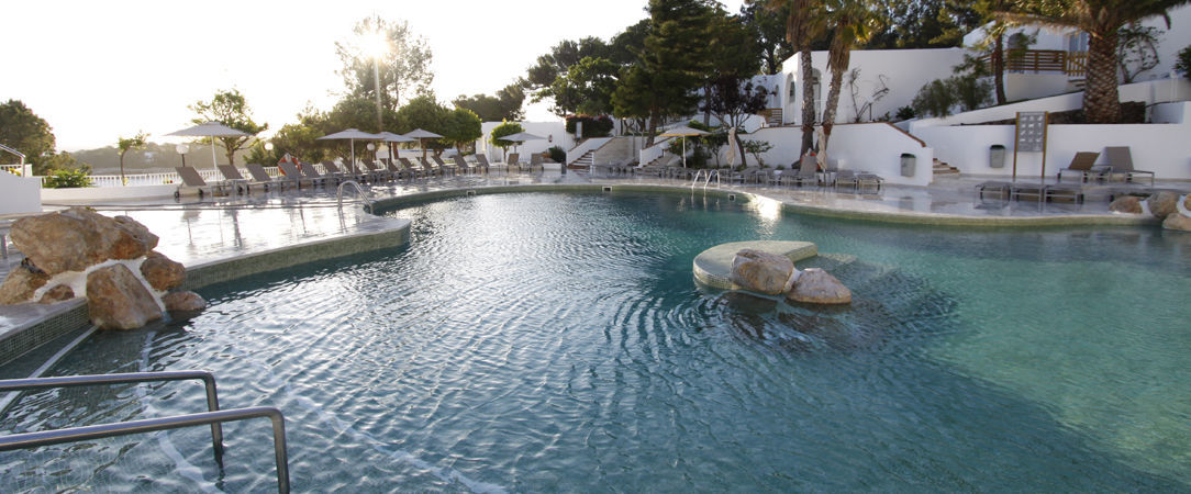Portinatx Beach Club Hotel ★★★★ - Une adresse à l’image de l’île blanche. - Ibiza, Espagne