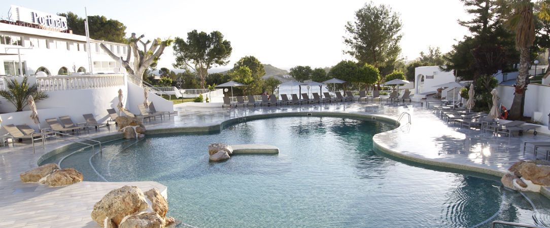 Portinatx Beach Club Hotel ★★★★ - Une adresse à l’image de l’île blanche. - Ibiza, Espagne