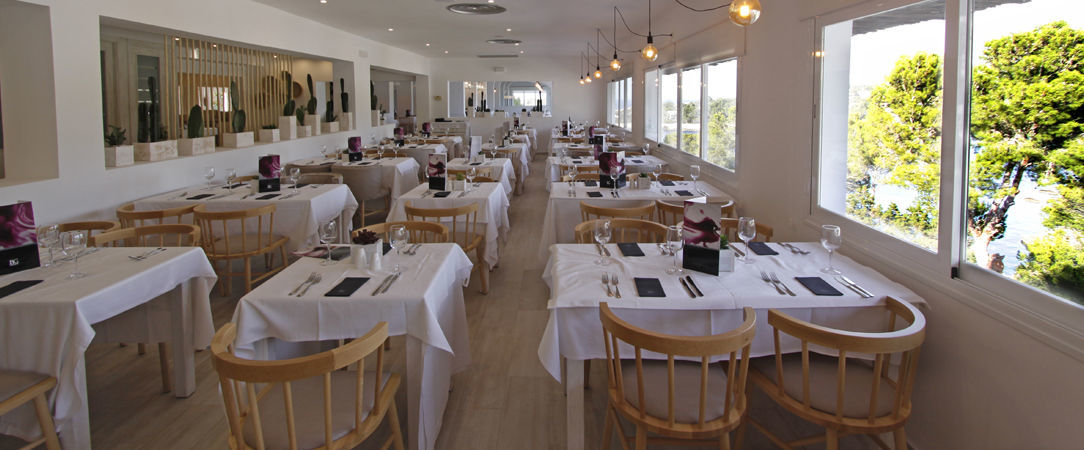 Portinatx Beach Club Hotel ★★★★ - Une adresse à l’image de l’île blanche. - Ibiza, Espagne