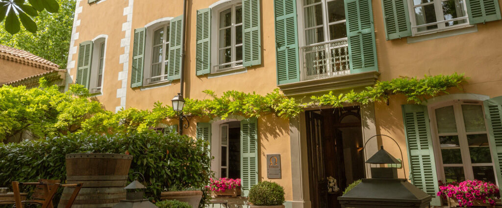 Hostellerie de l’Abbaye de la Celle - Maison Alain Ducasse ★★★★★ - Séjour gastronomique luxueux en Provence dans une Maison signée Ducasse. - Var, France