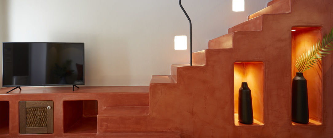 Domus Hestia Suites - Luxury suite accommodation with private hot tub in picturesque island village - Santorini, Greece