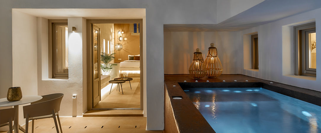 Domus Hestia Suites - Luxury suite accommodation with private hot tub in picturesque island village - Santorini, Greece