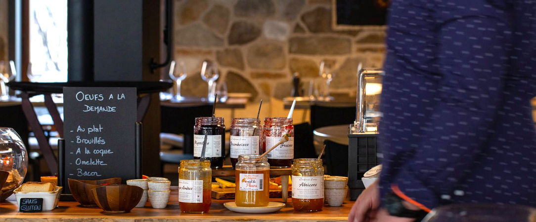 Hôtel Restaurant Le Monêtier - Warm and inviting indulgence nestled away in the dramatic Alps. - Hautes-Alpes, France