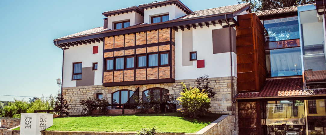 Hotel Cuevas ★★★★ - Adults Only 18+ - Romantic escape to the medieval town of Santillana del Mar. - Santillana del Mar, Spain