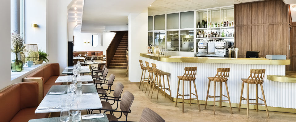 Mercure Marseille Canebière Vieux Port ★★★★ - Adresse étoilée & idéalement située à deux pas du Vieux-Port. - Marseille, France