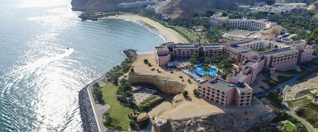 Shangri-La Al Husn, Muscat ★★★★★ - Luxurious stay in an authentic Arabian palace overlooking the Sea of Oman. - Mascate, Oman