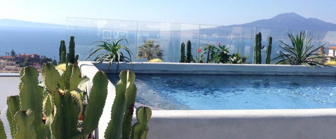 Domo 20 - A modern and sophisticated address overlooking the Gulf of Naples. - Naples, Italy