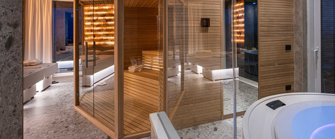 J44 Lifestyle hotel Jesolo ★★★★★ - 5-star concept hotel where luxury meets urban cool on an Italian beach - Veneto, Italy