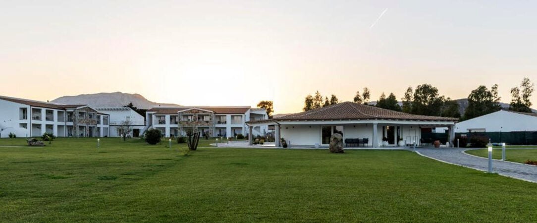S’Arena Beach Oasis Hotel ★★★★ - Profitez du meilleur de la chaleureuse Sardaigne depuis une adresse sophistiquée. - Sardaigne, Italie
