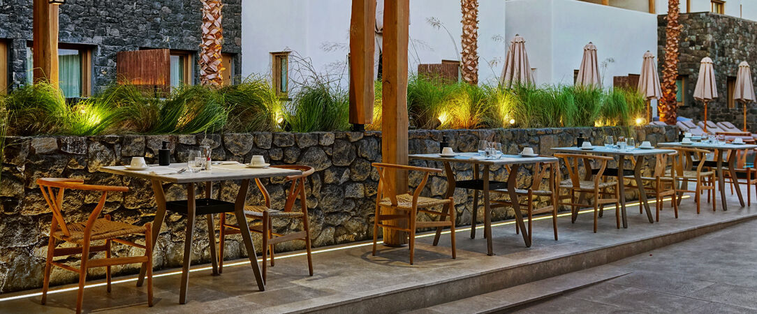 Radisson Blu Zaffron Resort - Adults Only ★★★★★ - Dans le bleu des Cyclades, séjour de luxe à Santorin. - Santorin, Grèce