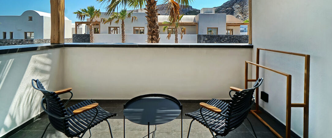 Radisson Blu Zaffron Resort - Adults Only ★★★★★ - Dans le bleu des Cyclades, séjour de luxe à Santorin. - Santorin, Grèce
