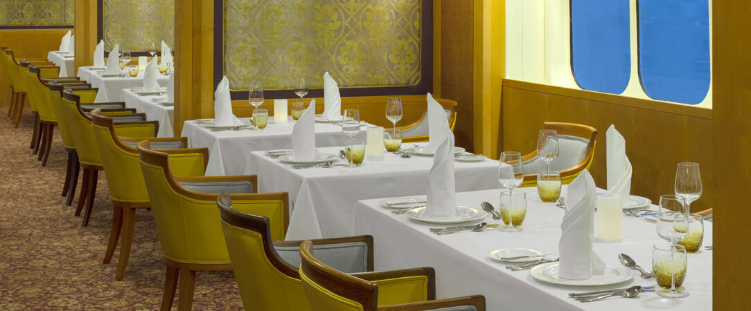 Queen Elizabeth 2 Hotel ★★★★ - Racines britanniques ancrées au port de Dubaï - Dubaï, Émirats arabes unis