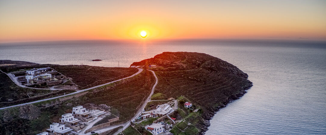 Amal Luxury Suites & Villas - Discover the true meaning of the Greek essence by staying at the magical Amal Suites. - Kythnos, Greece