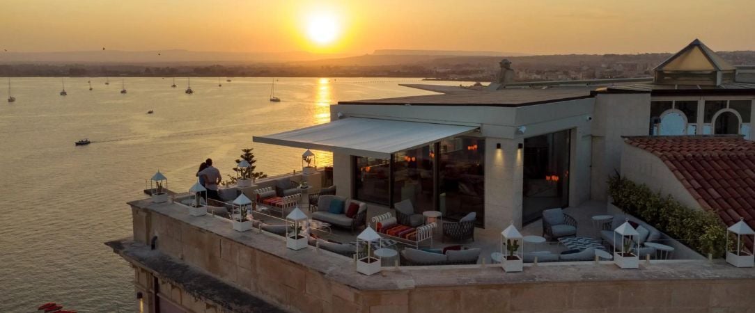 Grand Hotel Des Etrangers ★★★★★ - Inimitable Italian style overlooking the historical harbour of Syracuse. - Sicily, Italy