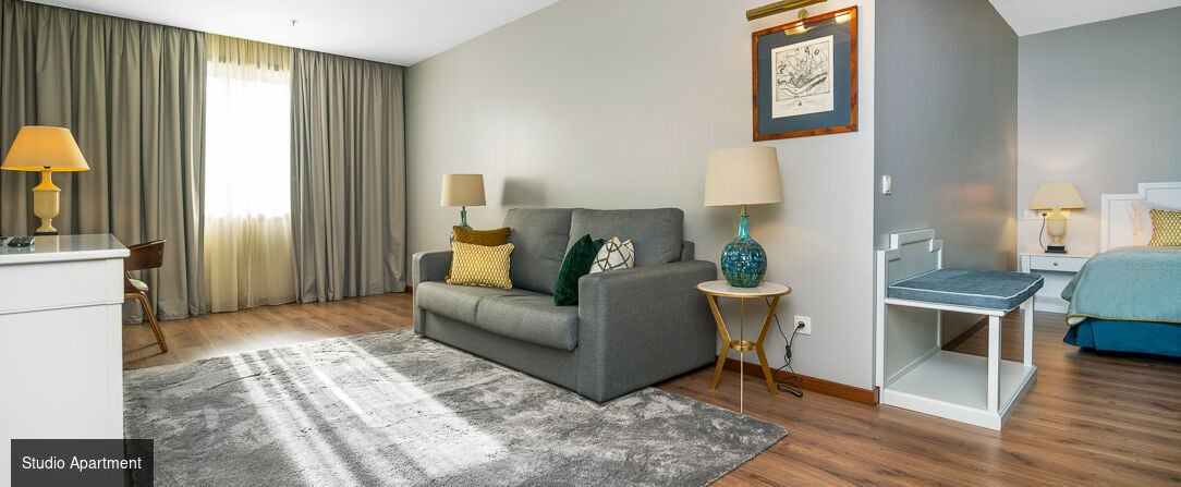 Gaia Residence ★★★★ - Charismatic & spacious accomodation right in the heart of captivating Porto. - Porto, Portugal