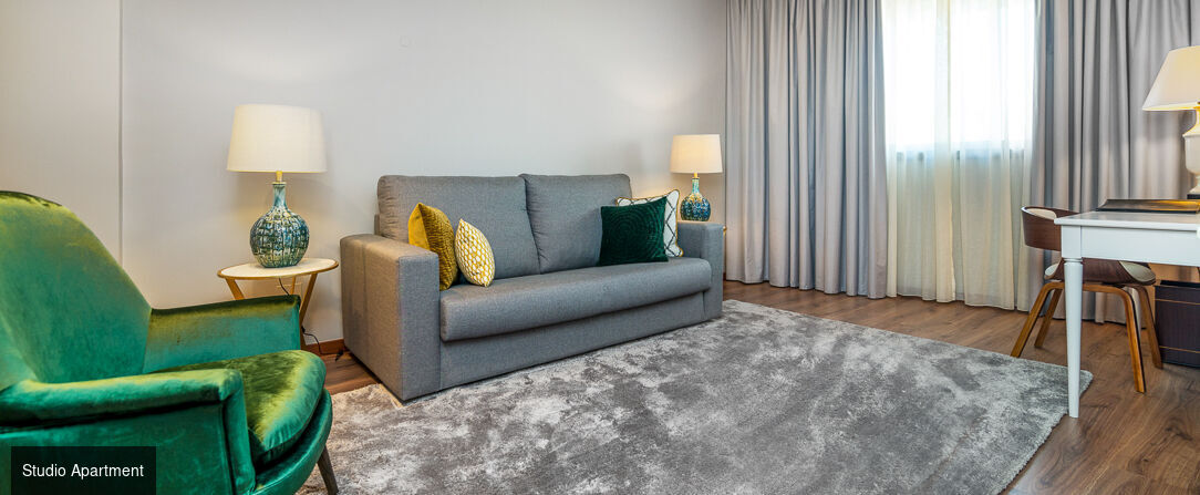 Gaia Residence ★★★★ - Charismatic & spacious accomodation right in the heart of captivating Porto. - Porto, Portugal