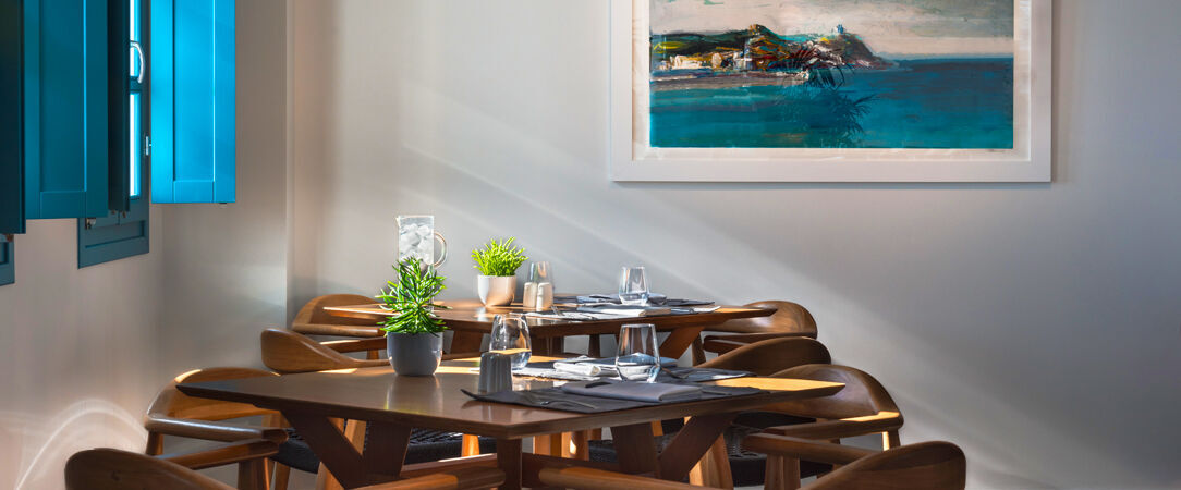 Aeifos Boutique Hotel ★★★★★ - Luxurious hilltop escape with sweeping views of Santorini. - Santorini, Greece